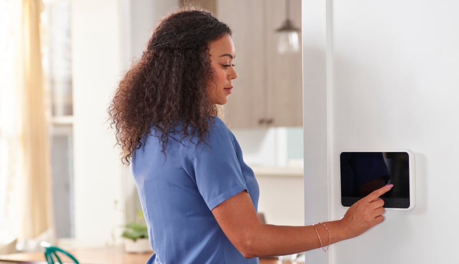 Vivint smart hub in Pensacola]]